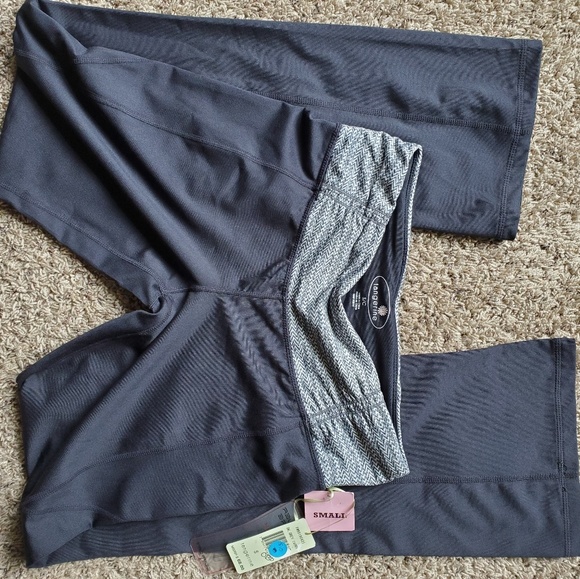 Workout pants - Picture 1 of 2